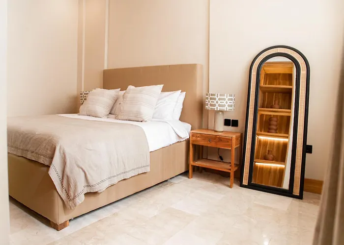Villa Promo! Rosa - New Luxury 1 Bedroom In - 2 Minutes To Echo